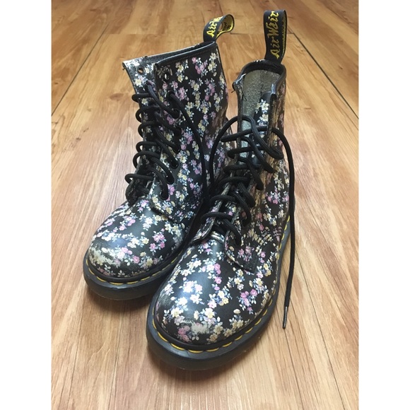 Dr. Martens Shoes - Dr. Martens 1460 Mini Tydee Floral Boots